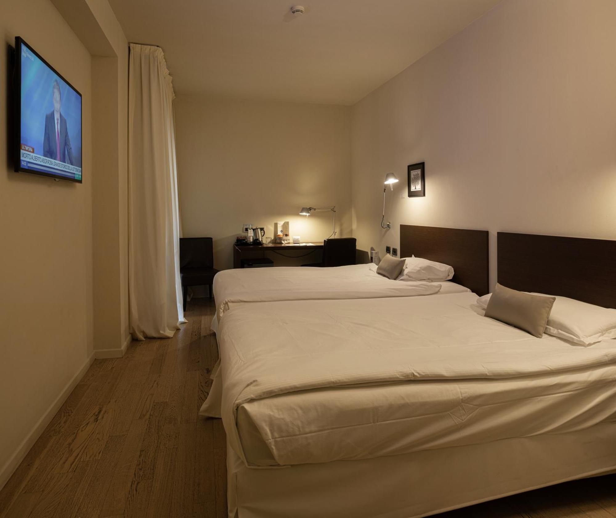 I Portici Hotel Bologna Bagian luar foto